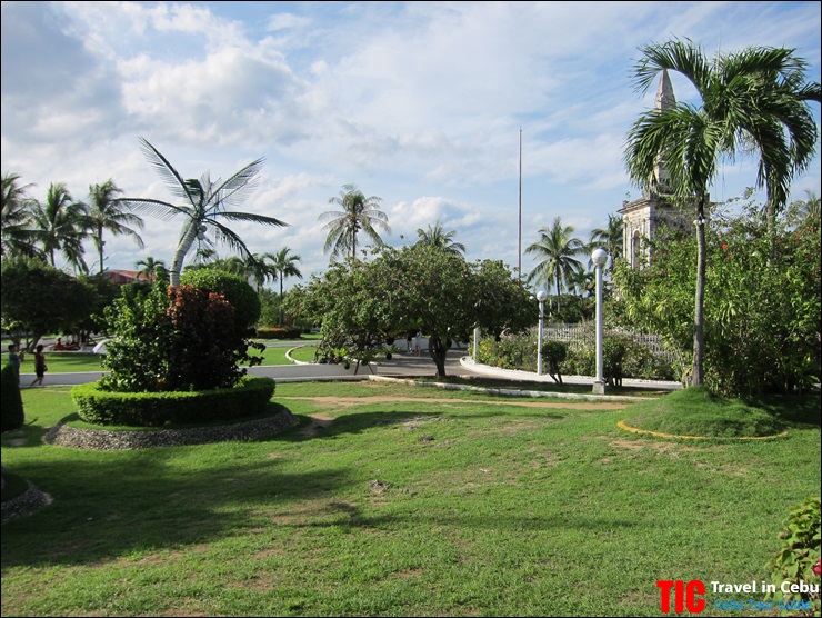 Mactan_Shrine_10.JPG